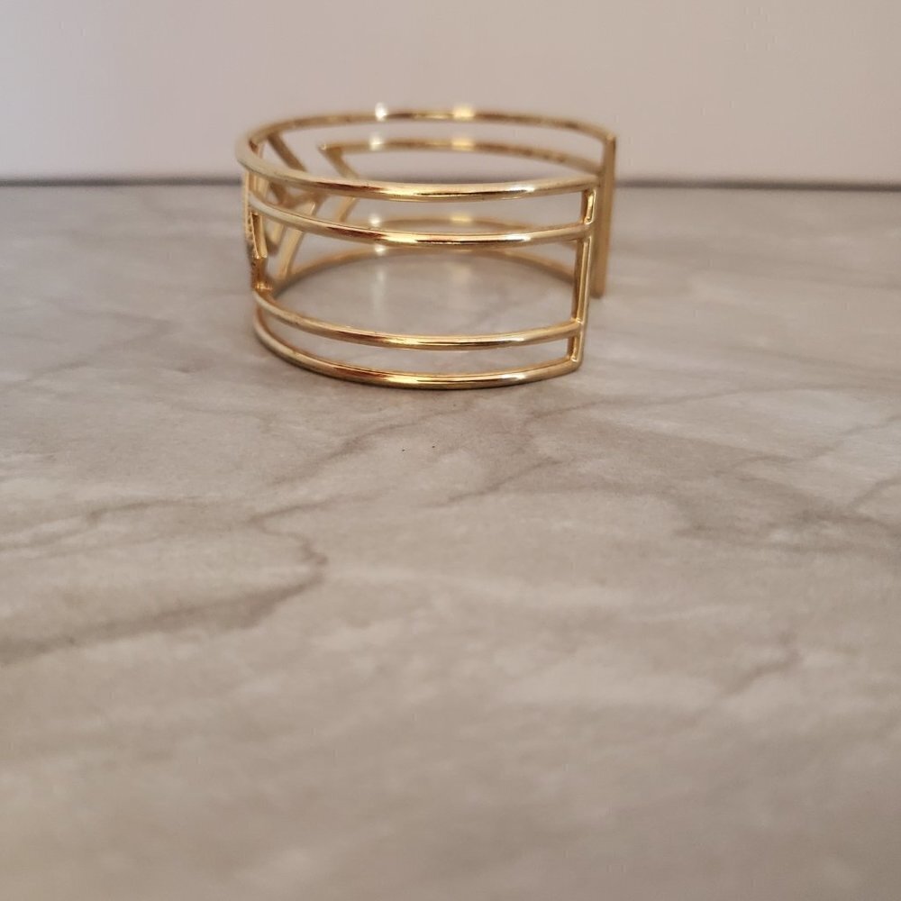 ✨ Stella and Dot Gold Black Rhinestones Crystal Pave Sphinx Cuff Bangle ✨ - Picture 3 of 11
